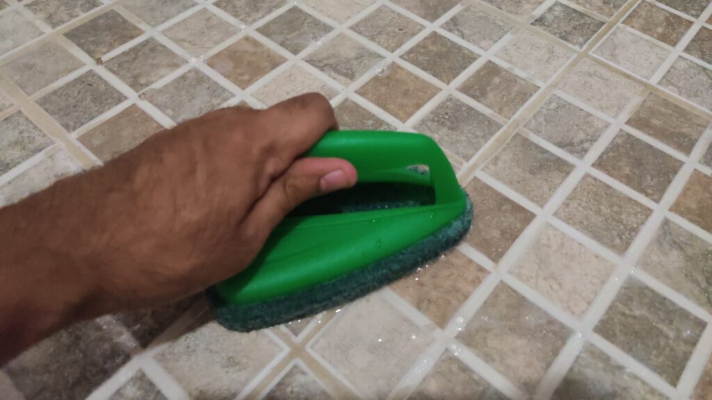 how to use scotch-brite bathroom scrubber