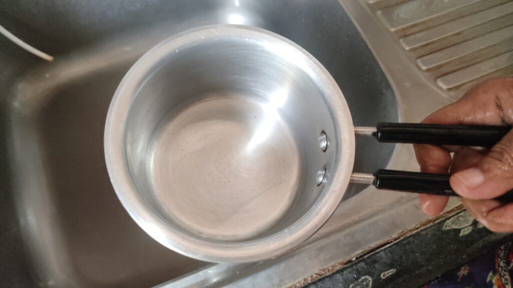 How to use Scotch Brite scrubber 